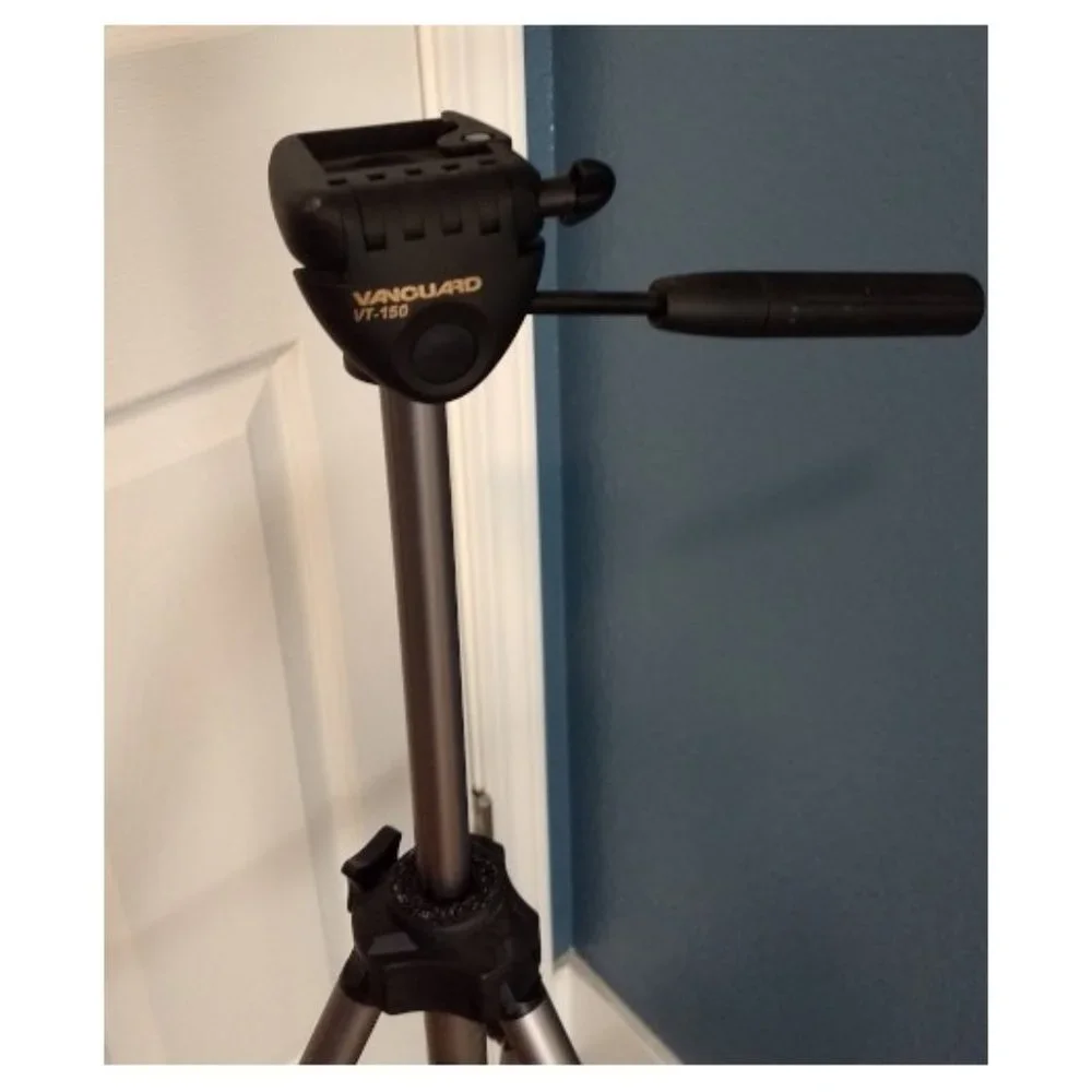 Vanguard VT-150 Tripod